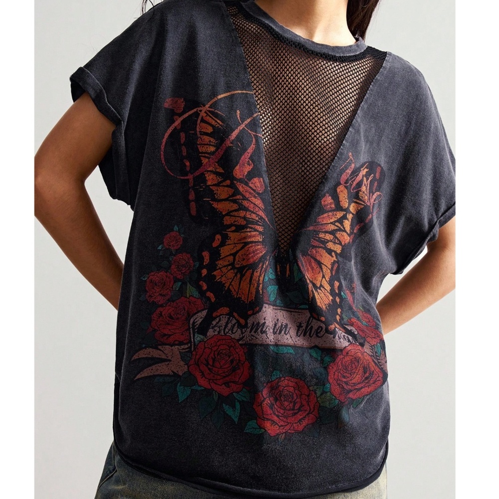 Vintage Butterfly Graphic Mesh Inset Short Sleeve Tee - Black lg - Picture 2 of 6